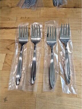 Reed & Barton Elise Stainless Flatware KOREA H6217 NOS set of 4 salad / Dessert